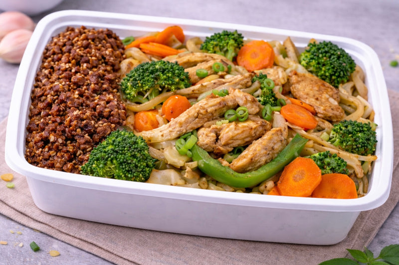 Garlic Beef & Chicken Udon Stir-Fry